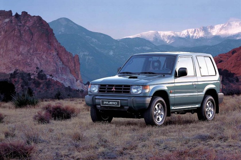 Mitsubishi Pajero 2