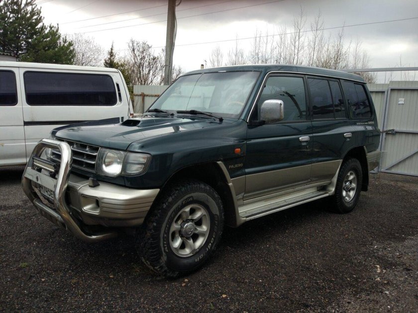 Mitsubishi Pajero 2 1997