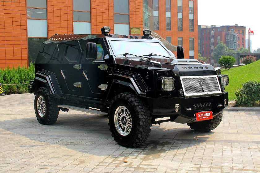 Броневик Knight XV