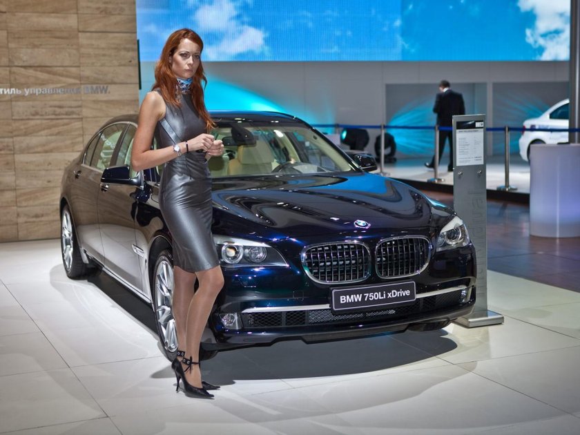 Фотосессия в автосалоне