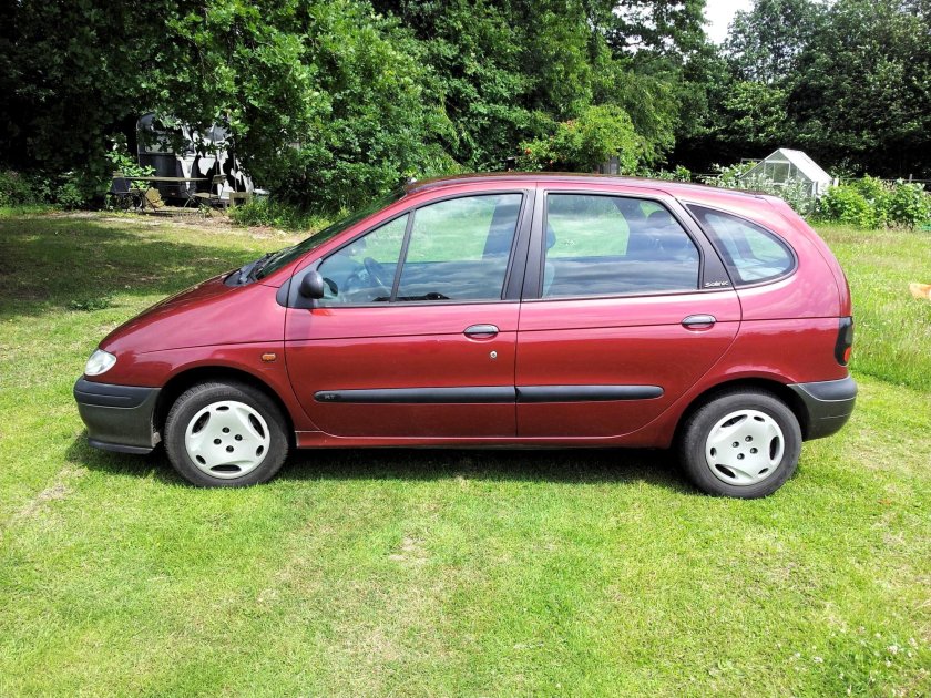 Рено Меган Сценик 1