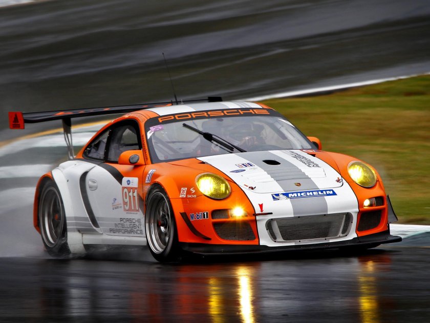 Порше 911 gt3 r Hybrid
