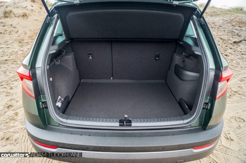 Шкода Карок багажник