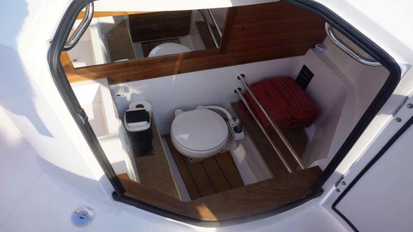 Onix 850 Cruiser катер