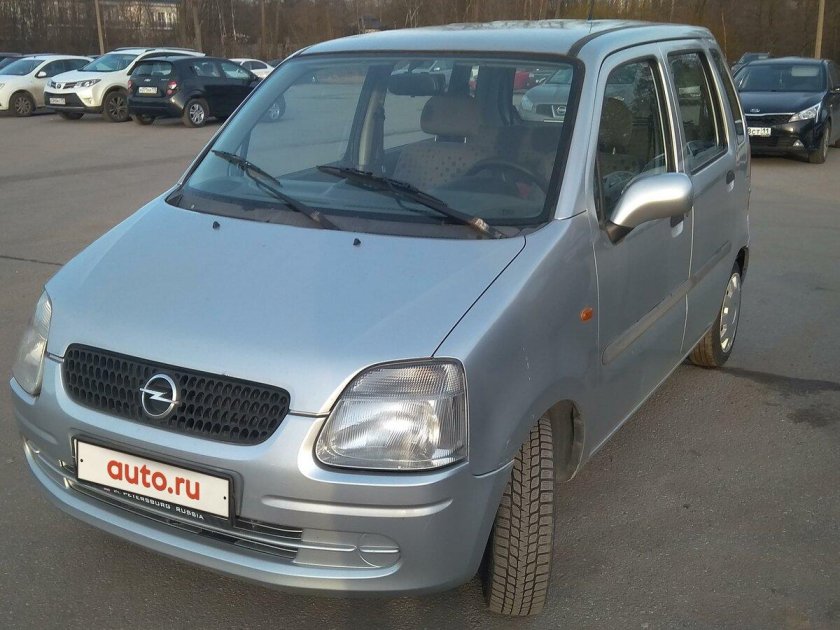 Опель Агила 2001