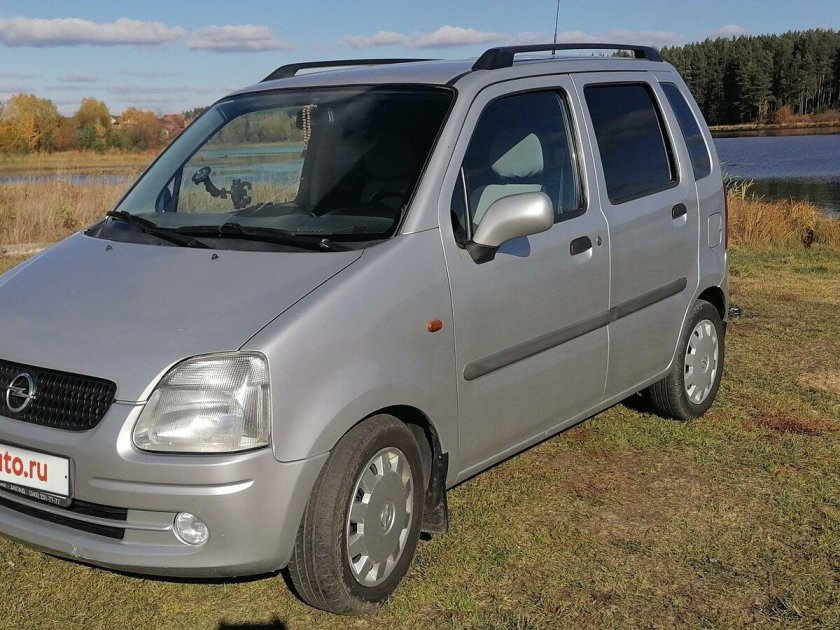 Опель Агила 2001 года