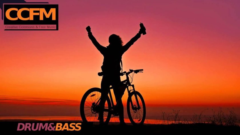 Велосипедист на закате