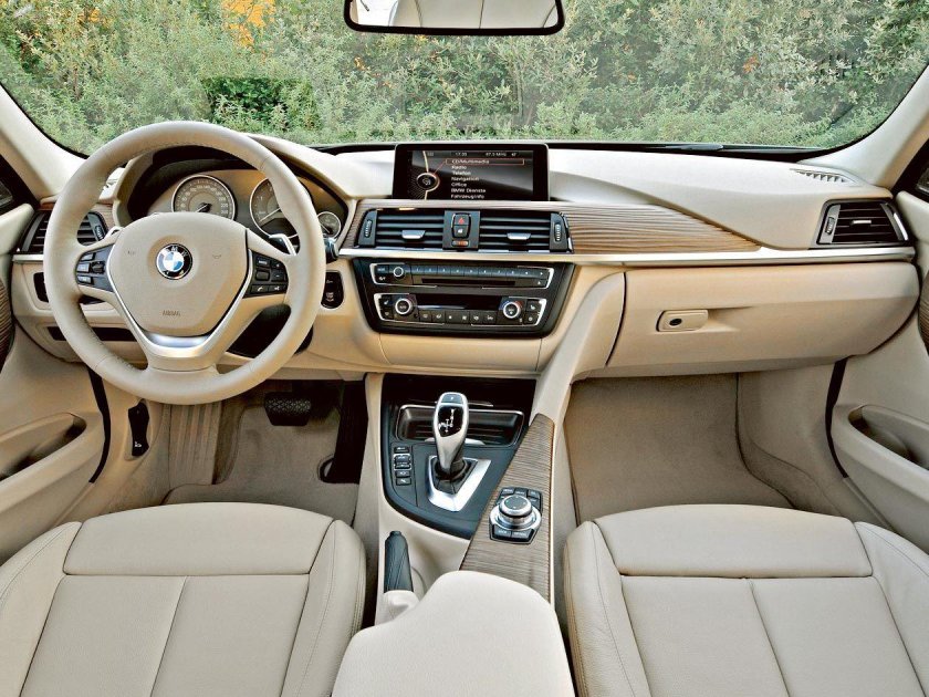 BMW 3 салон
