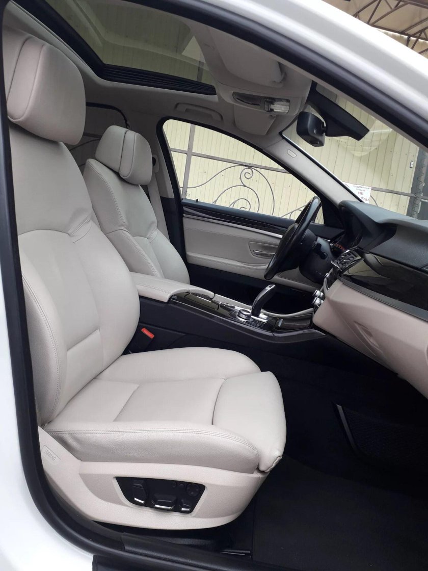 BMW f10 белый салон