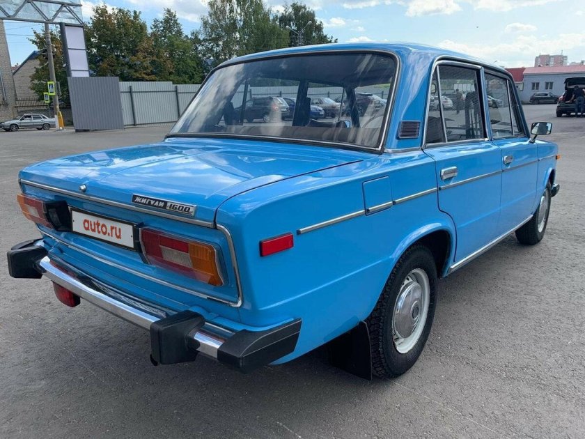ВАЗ 2106 голубая