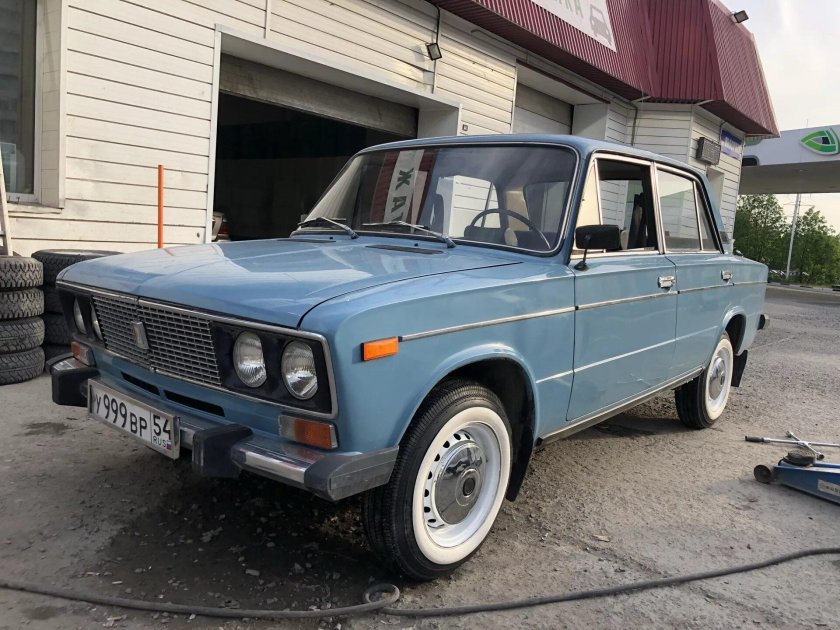 Лада 2106 голубая
