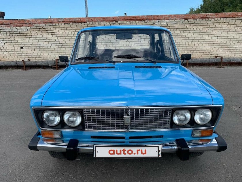 ВАЗ 2106 голубая
