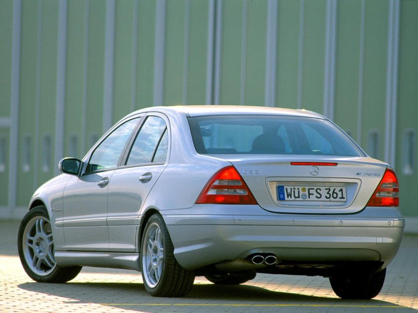 Mercedes c32 AMG