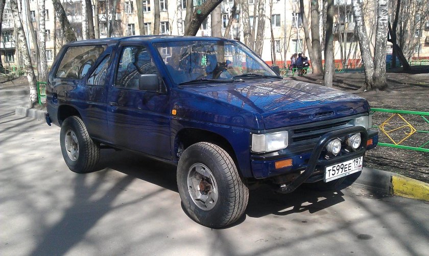 Nissan Terrano старый