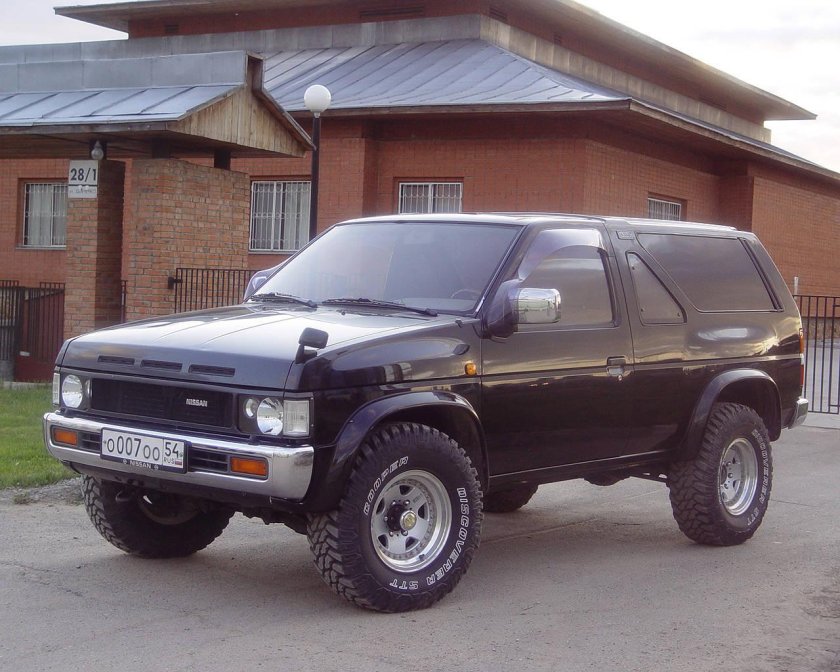 Ниссан Террано 1995