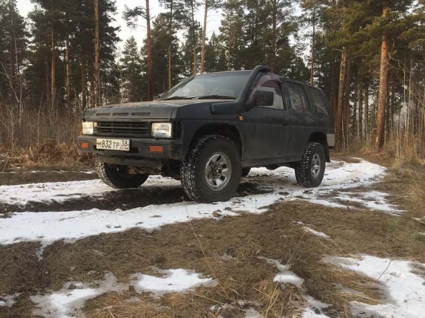 Ниссан Террано 1