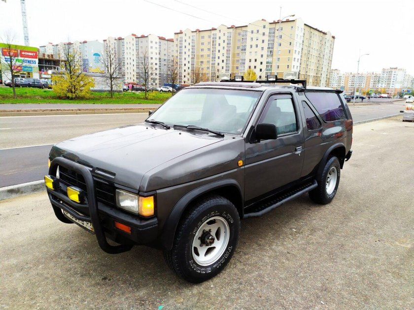 Ниссан Террано 1988