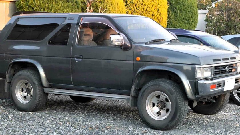 Ниссан Террано 1