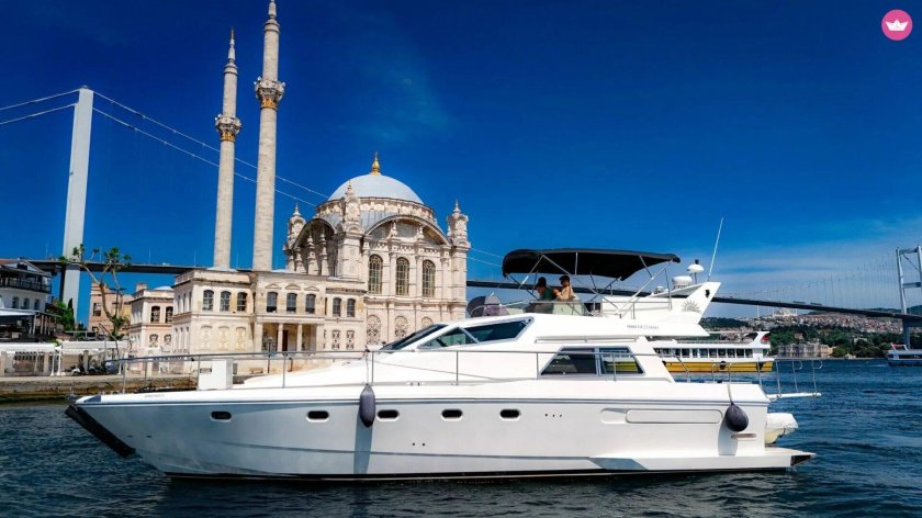Istanbul bosphorus yachts