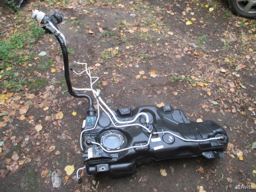 Топливный бак Шкода Октавия а7 1.8