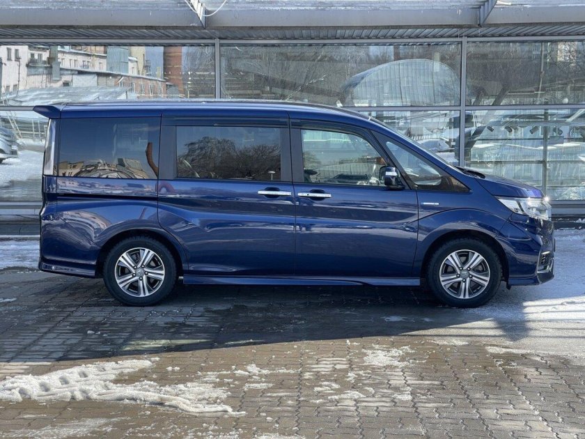 Honda stepwgn spada 2018