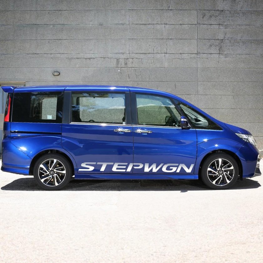 Honda stepwgn spada 2017