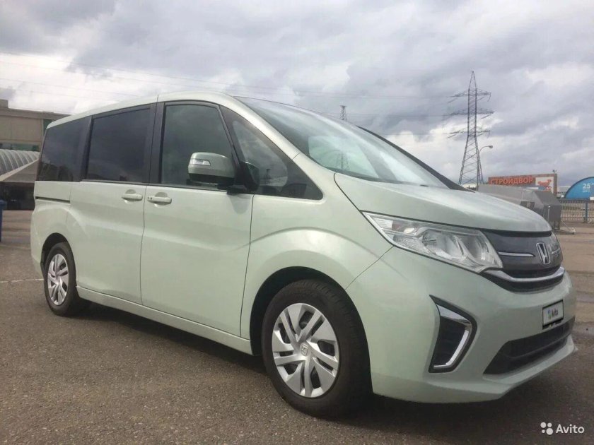 Honda Step Wagon 2017