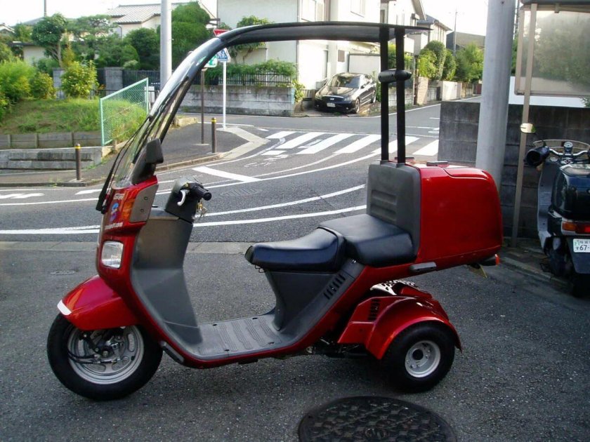 Скутер Honda Gyro Canopy