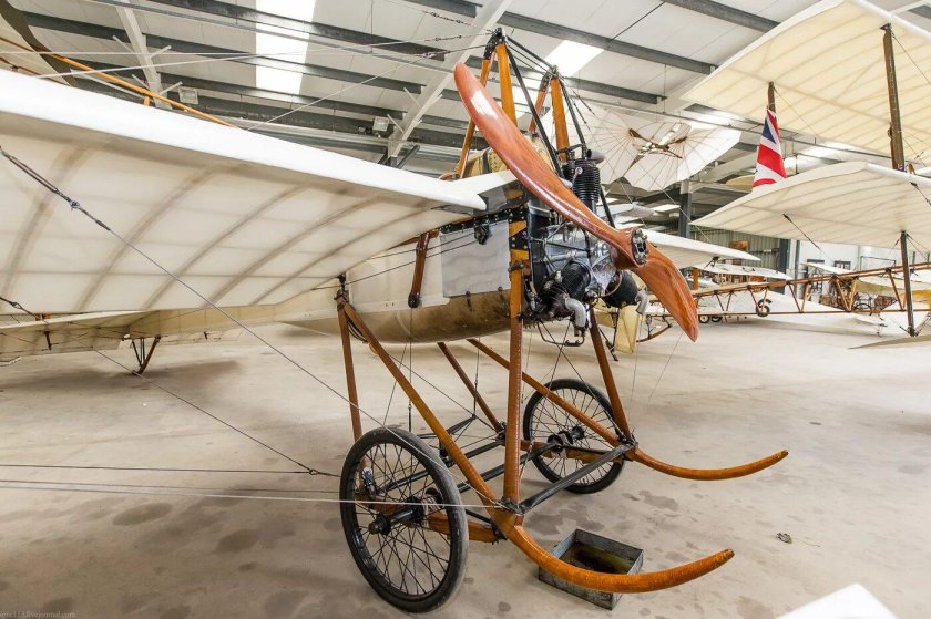 Биплан и моноплан