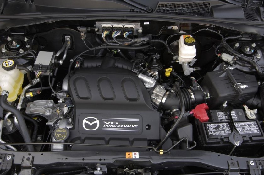 Двигатель Мазда трибьют 3.0