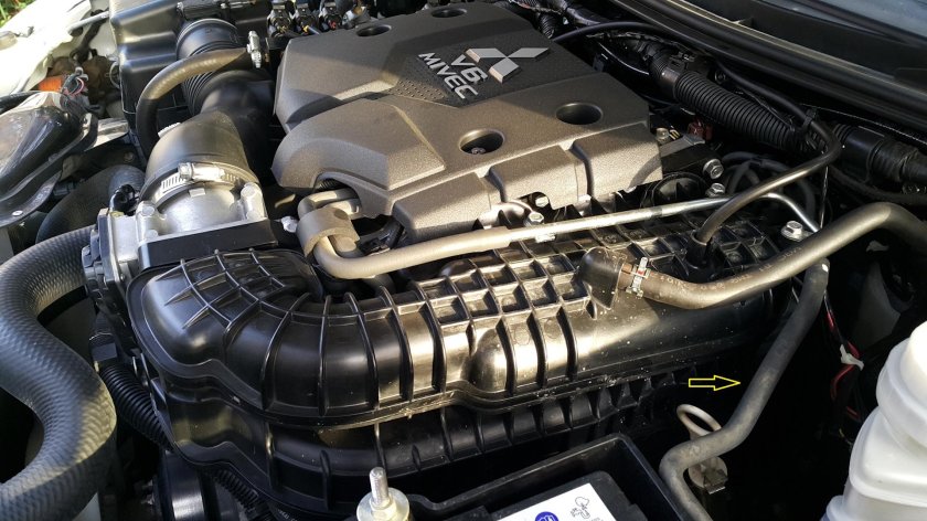 Mitsubishi Pajero Sport двигатель