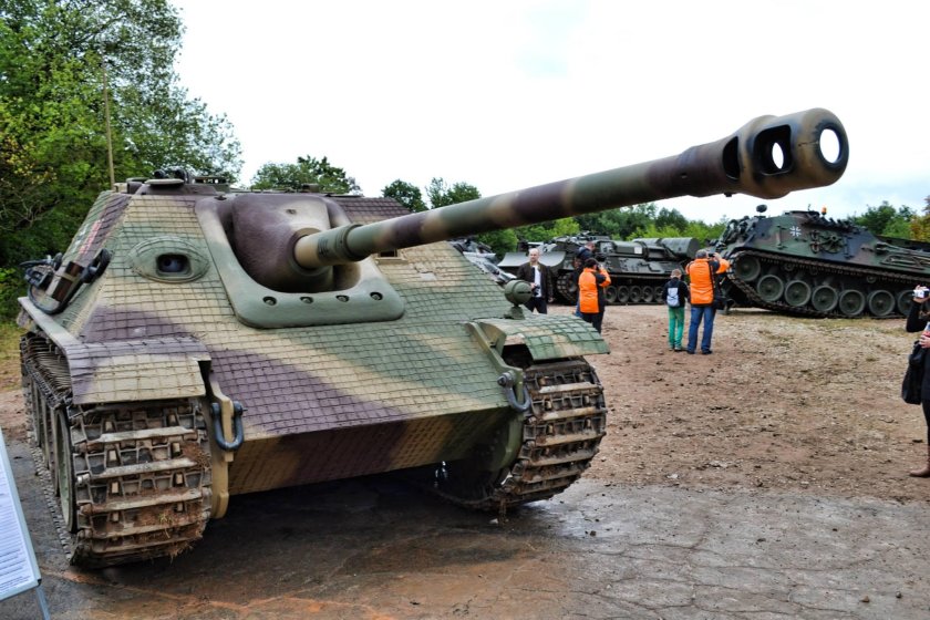 Ягдпантера самоходная Артиллерийская