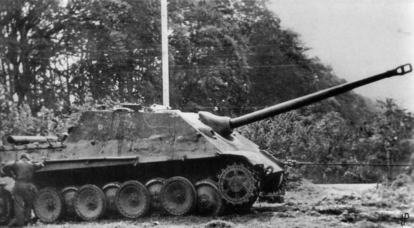 Ягдпантера самоходная артиллерийская установка