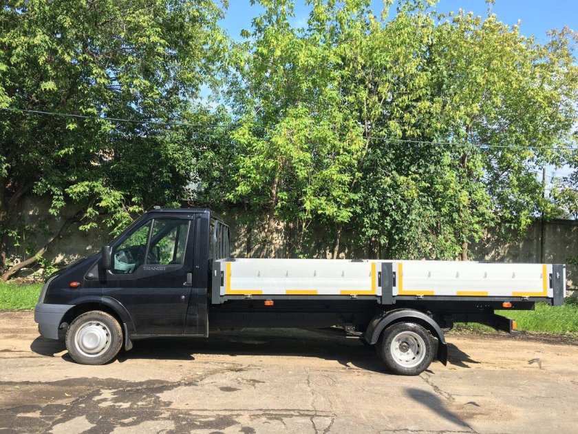 Ford Transit грузовой бортовой