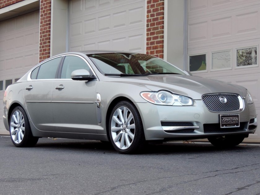 Jaguar XF 2010