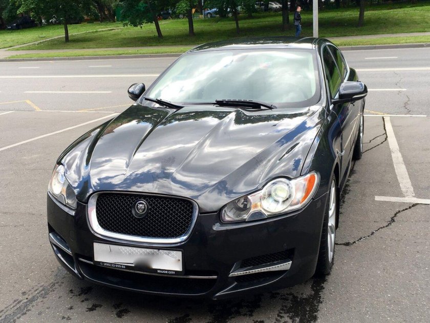 Jaguar XF 2010