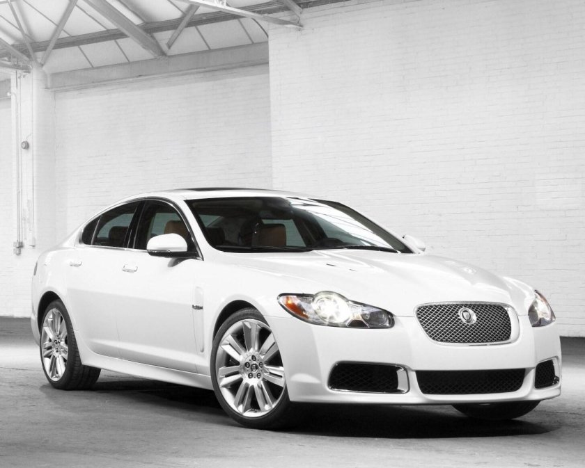 Jaguar XF 2010