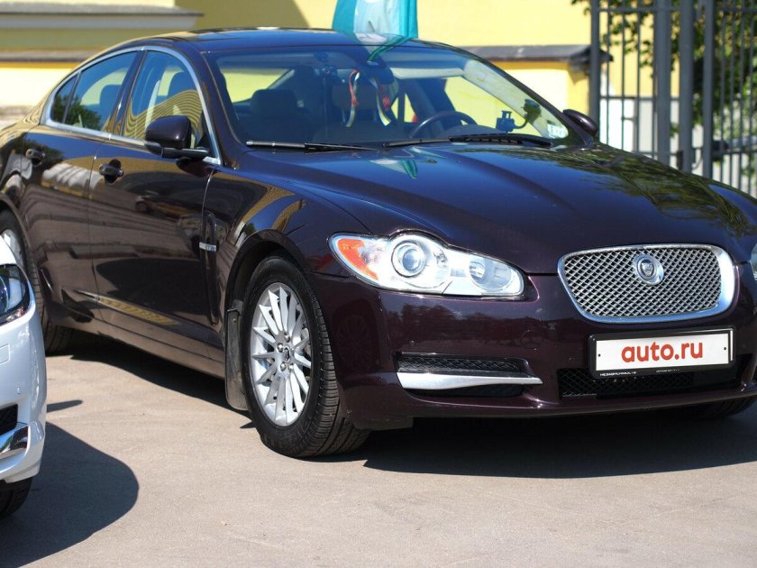 Jaguar XF 2010