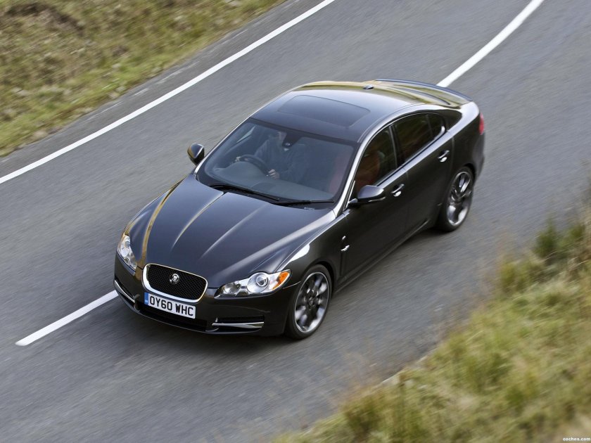 Jaguar XF 2010