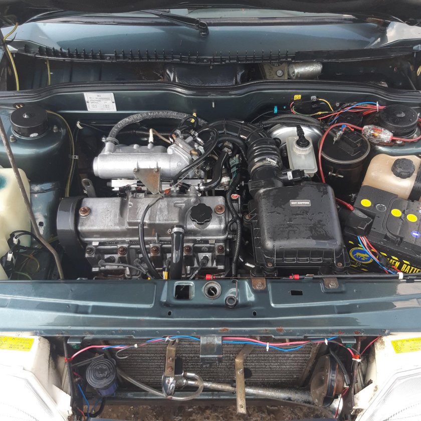 Подкапотка ВАЗ 2114