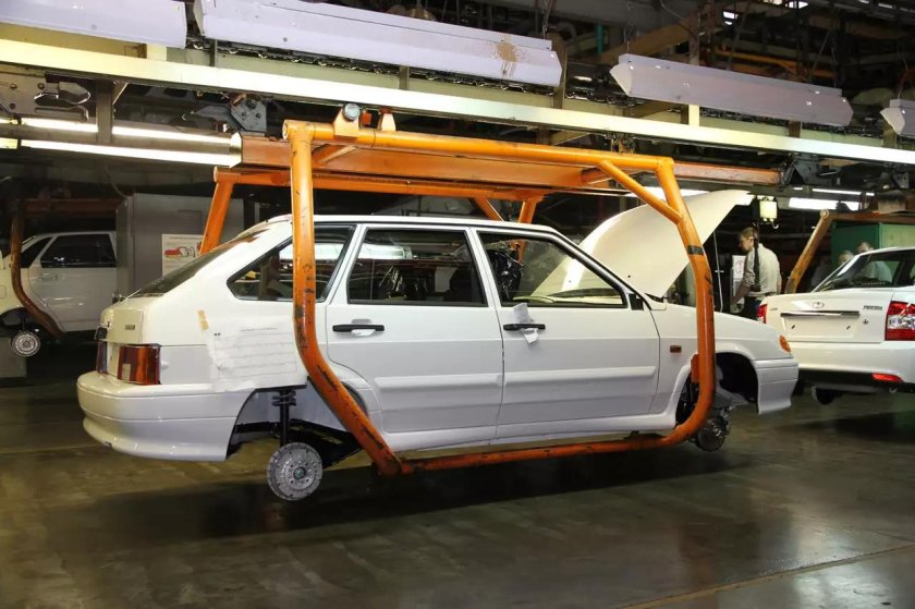 Лада ВАЗ 2115 на конвейере