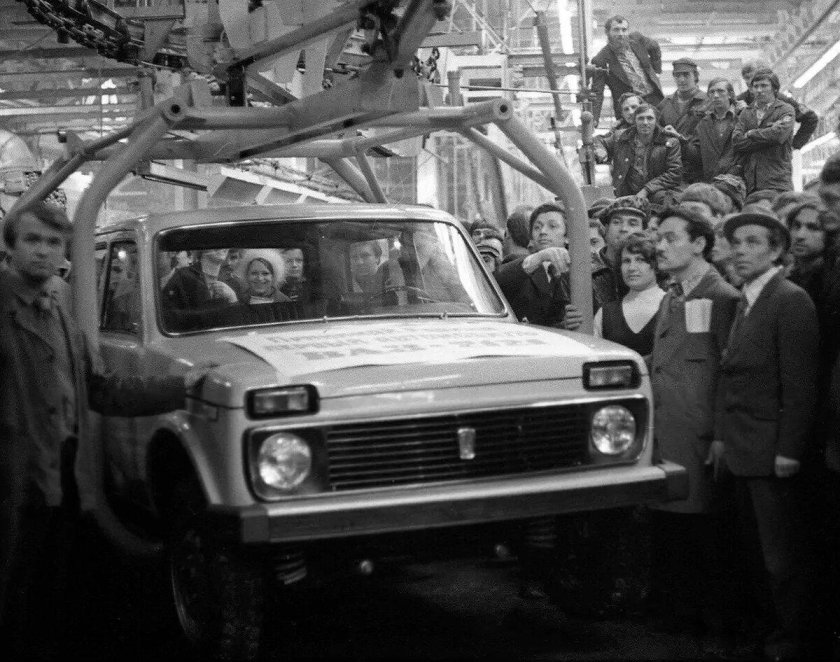 ВАЗ 2121 на конвейере