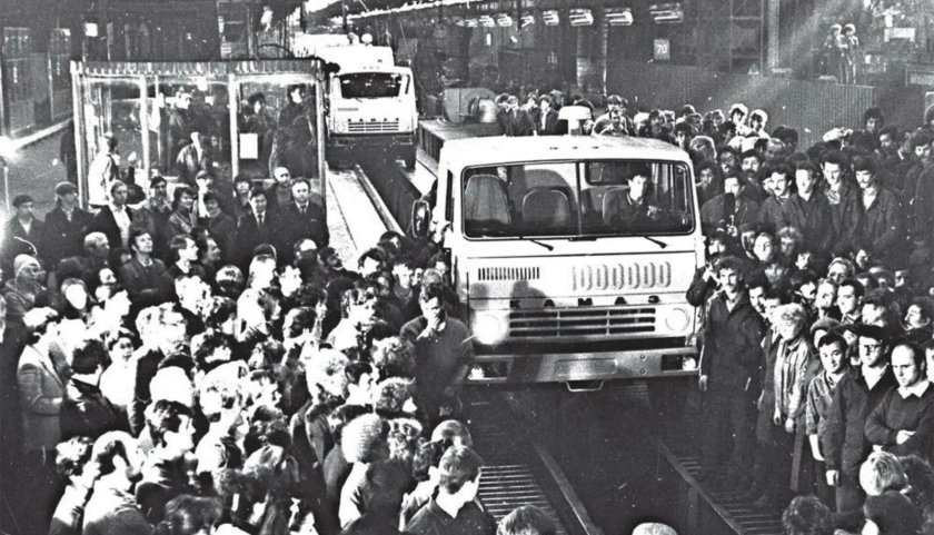 Миллионный КАМАЗ 5320