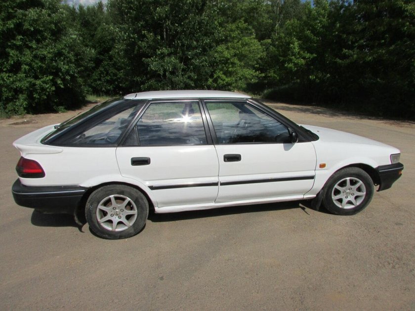 Toyota Corolla e90 Liftback