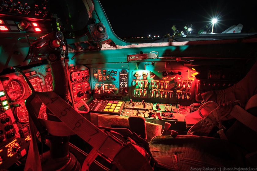 Миг 31 кабина пилота