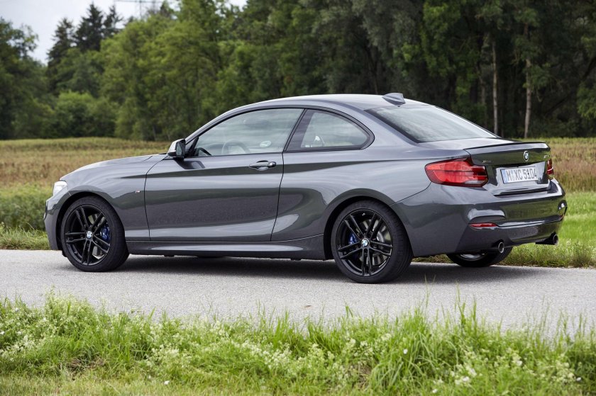 BMW m240i XDRIVE