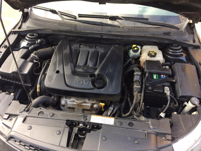 Шевроле Круз под капотом 1.6