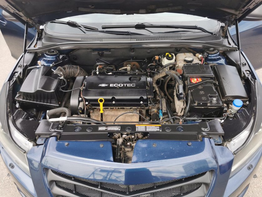 Подкапотка Шевроле Круз 1.6