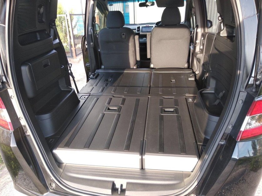 Honda freed Spike 2012 багажник