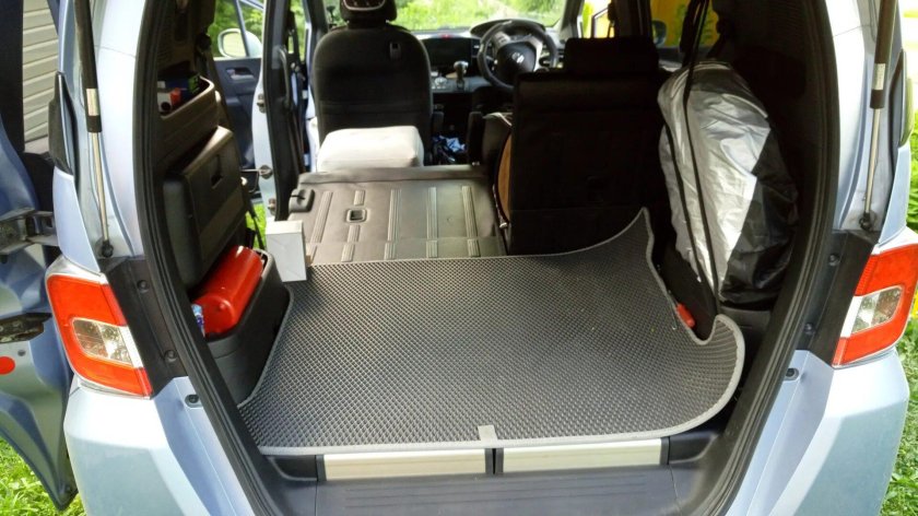 Хонда Фрид Спайк спальное место